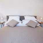 The Square Makarska, Lux App In The Heart Of The Апартаменти *