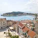 The Square Makarska, Lux App In The Heart Of The