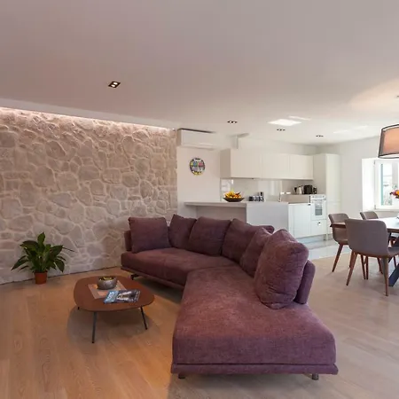 The Square Makarska, Lux App In The Heart Of The Makarska