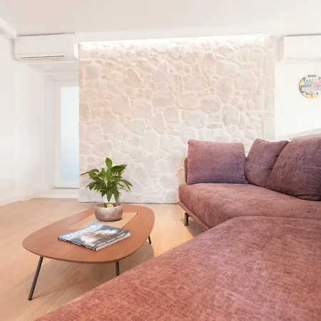 The Square Makarska, Lux App In The Heart Of The Makarska
