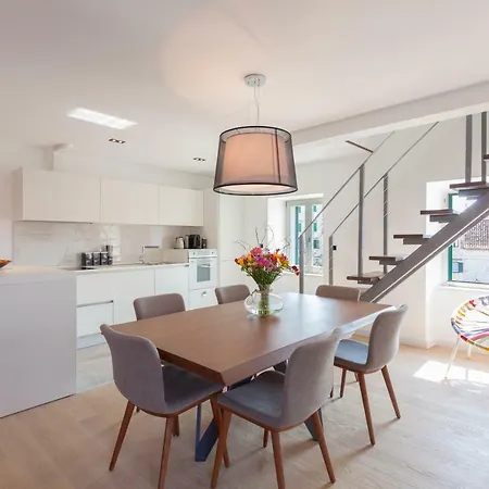 Apartment The Square Makarska, Lux App In The Heart Of The *