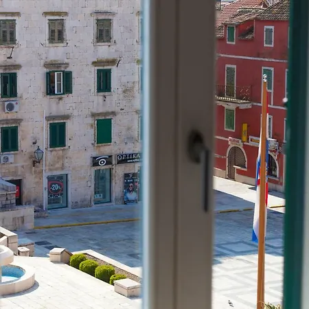 The Square Makarska, Lux App In The Heart Of The Apartment Makarska