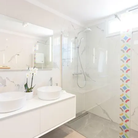 The Square Makarska, Lux App In The Heart Of The Apartman *