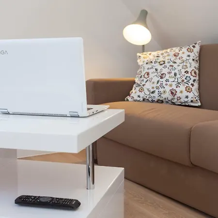 The Square Makarska, Lux App In The Heart Of The