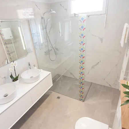 Apartment The Square Makarska, Lux App In The Heart Of The