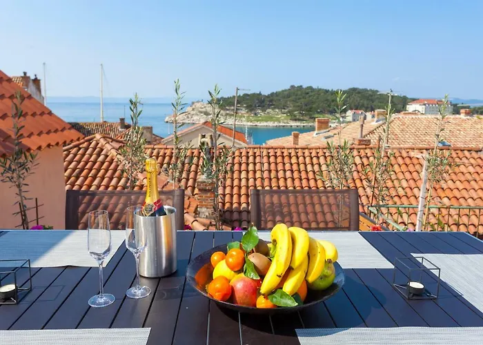 דירה The Square Makarska, Lux App In The Heart Of The מאקרסקה