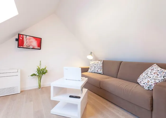 The Square Makarska, Lux App In The Heart Of The Макарська