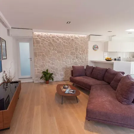 The Square Makarska, Lux App In The Heart Of The *